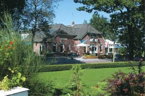 Lucy'S Inn Eesergroen Exterior foto